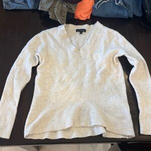 Banana Republic Soft Cream V-Neck Sweater